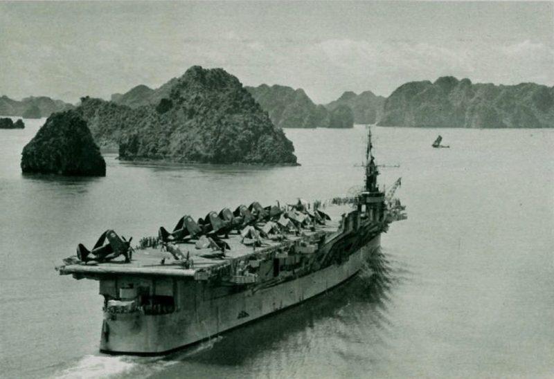 Foto de un portaviones en la Guerra de Indochina