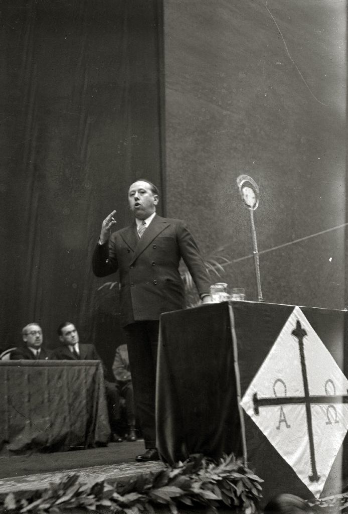Gil Robles, líder de la CEDA. Segunda República y guerra civil española